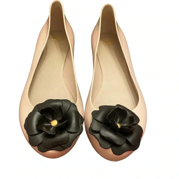 mel Dreamed by melissa Women's Pop Heart Ballet Flat - Picture 2 of 7